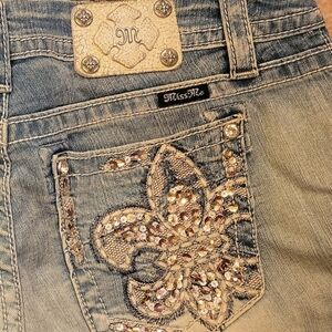 Miss Me, Size: 33, Womens Light Denim Capri with Back Pocket Bling